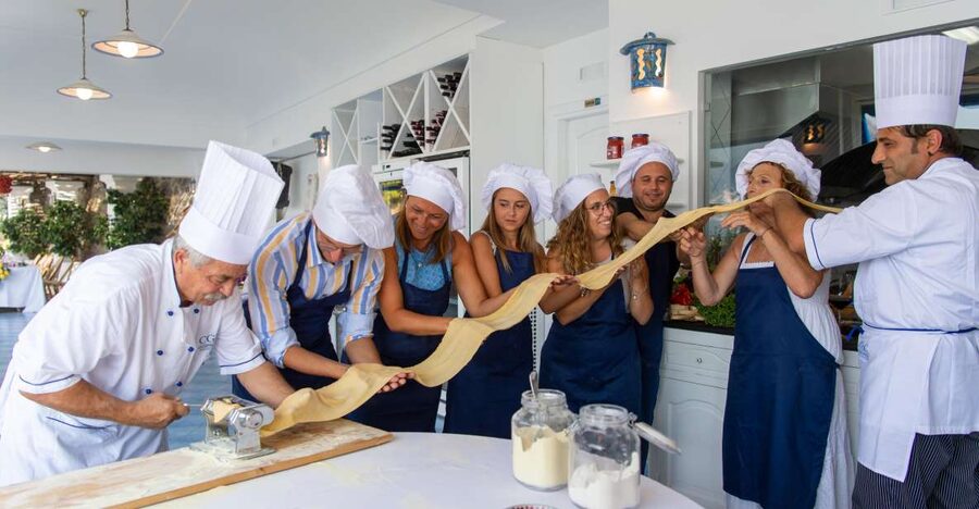 Praiano: Cooking Class with Dinner Overlooking the Sea - Key points to know before you go