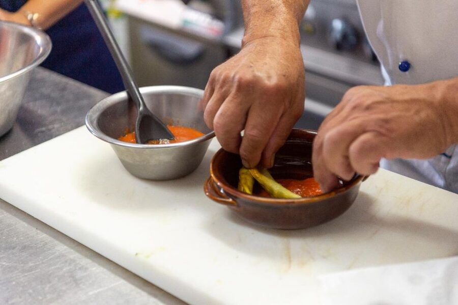 Praiano: Cooking Class with Dinner Overlooking the Sea - Should you book this Praiano cooking class?