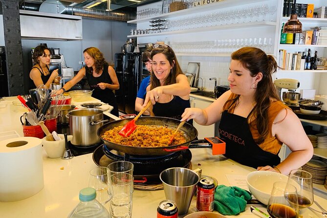 Premium Cooking Class in Designer Loft: Paella & Spanish Tapas - Drinks, Timing, and What the 3 Hours Feel Like