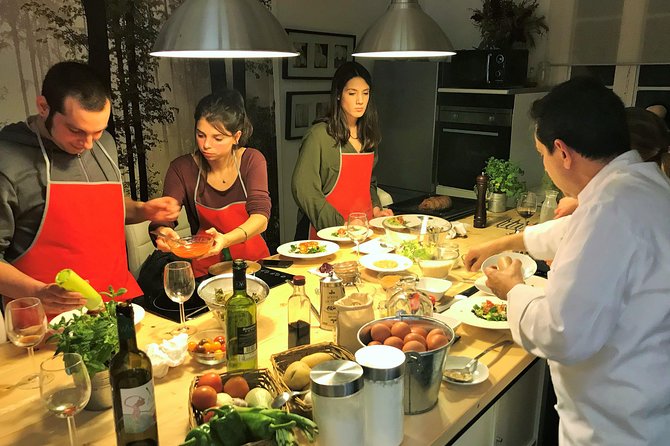 Premium Paella Cooking Class & 10 Spanish Tapas - Finding the Apartment in the Historic Center (Bring Shoes)