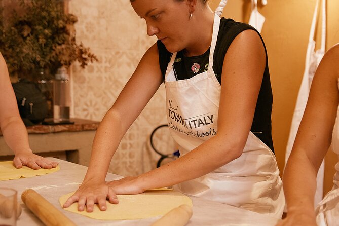 Premium Pasta and Gelato Cooking Class in Florence - The 3-Hour Flow in Practice: Ravioli, Tagliatelle, and Gelato