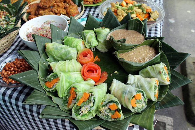PRIVATE Authentic Balinese Cooking Class in Ubud at Putu's Home - Spices, hands-on methods, and why the kitchen is simple