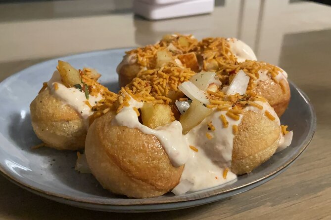 Private Authentic Indian Cooking Class in Antwerp with Aastha - North Indian menu: crispy breads and cozy curry lessons