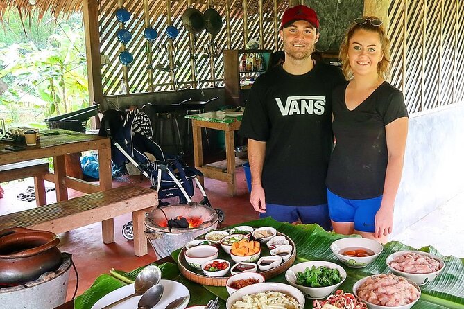 Private Bicycle Tour to Chiang Mai and Thai Cooking Class - Temple snacks and lunch: small breaks that prevent fatigue
