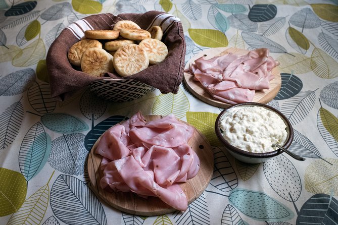 Private cooking class at a local's home with lunch or dinner in Parma - Learning in a local kitchen: what makes the instruction work