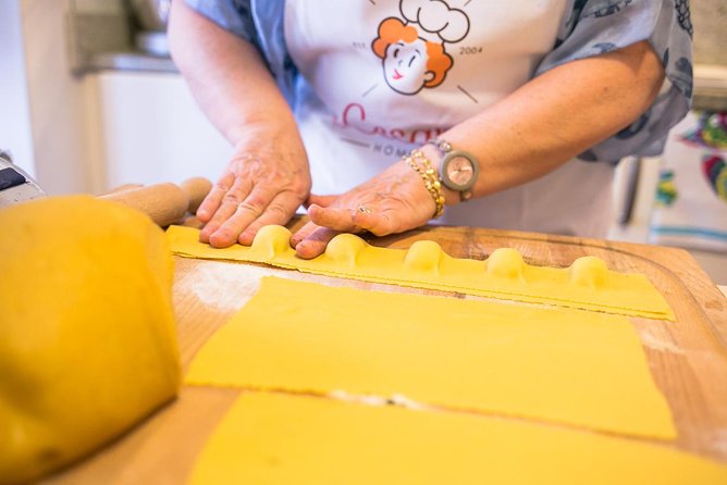 Private cooking class at a local's home with lunch or dinner in Parma - Souvenirs that make sense: apron and shopping bag