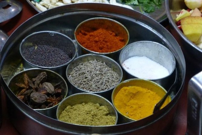 Private Cooking Class in Jodhpur With Pick Up & Drop Off - Why the Spice and Vegetable Intro Is More Than a Warm-Up