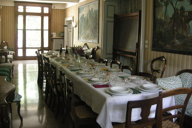 Private Cooking Class in Wonderful Villa With Lunch or Dinner (Parma) - Lunch or Dinner in the Villa: Wine, Sit-Down Meal, Dessert, Coffee
