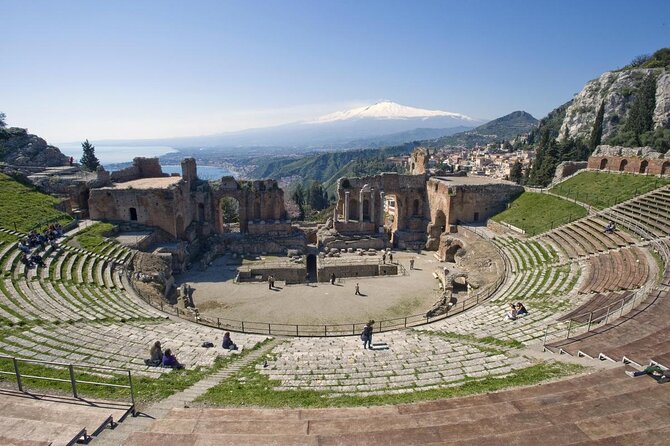 Private cooking class with lunch or dinner in Taormina - From the stove to the table: wine, coffee, and a real sit-down