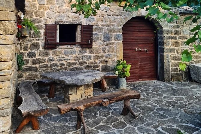 Private Croatian Cooking Class and Klapa Singing Session - Cooking Soparnik: hands-on steps, not a show