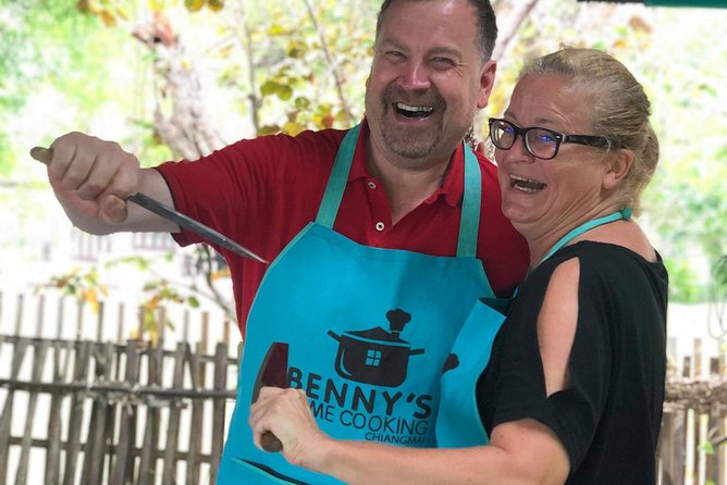 Private Dinner Cooking Class with Benny in Chiang Mai - The local market run: tasting, choosing, and learning what matters