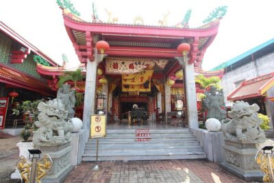 Private food Tour + Sightseeing +Thai Cooking class - 10:30 a.m. to about 8 hours: plan your day like a local
