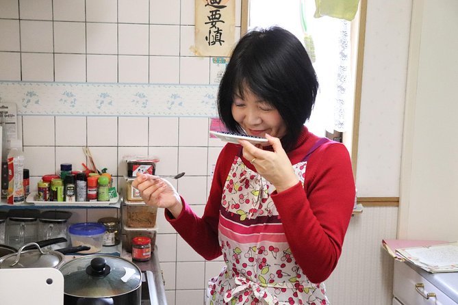 Private Japanese Home Cooking Class in Kyoto with Michiyo - What You’ll Cook: Dashi and Chirashi Sushi Step by Step