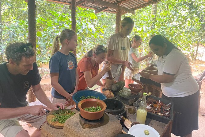Private Kandy Authentic Cooking Class - Cooking 8 Sri Lankan dishes: what the instruction is really doing