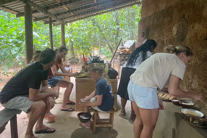 Private Kandy Authentic Cooking Class - Tools, heat, and spice: the skills you can take home