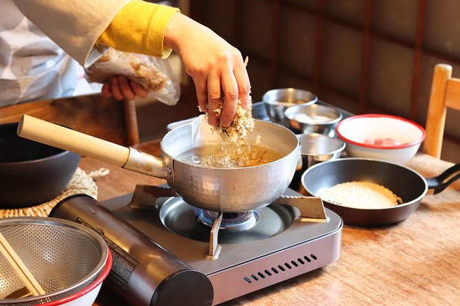 Private Kyoto Cooking Class with Aki in a Beautiful Wooden House - Settling Into a Beautiful Wooden House Kitchen