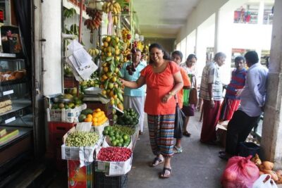 Private Market Visit and Cooking Class with Private Transfers from Kandy Hotels - Inside Kandy Central Market: Fruits, Spices, and Dried Fish