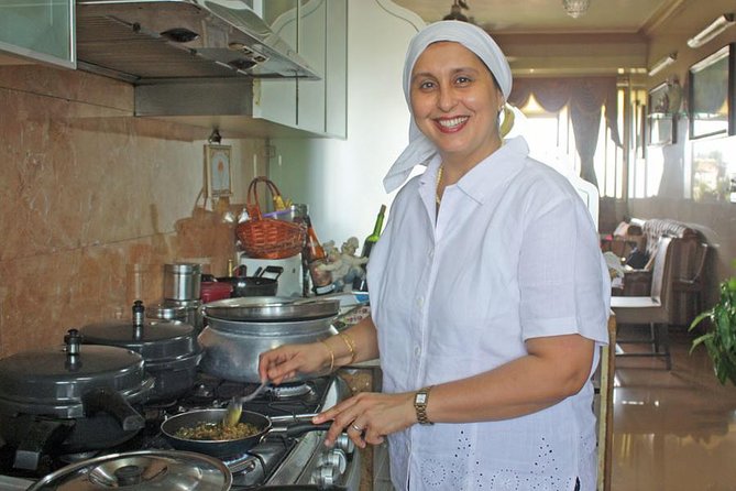 Private Mumbai Home Cooking Lesson and Grant Road Market Tour - Meeting Mahrukh in South Mumbai and the First Parsi Sip