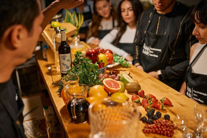 Private Paella Cooking Class and Market Visit with Personal Chef - La Rambla Time: A Quick Taste of Ciutat Vella