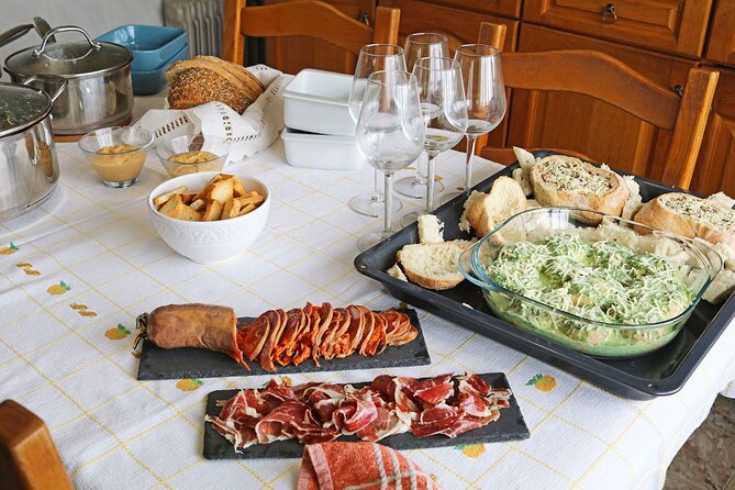 Private Portuguese Cooking Class in Lisbon with Paulo and Family - How the menu works: Bulhão Pato, piri piri, cataplana, and more