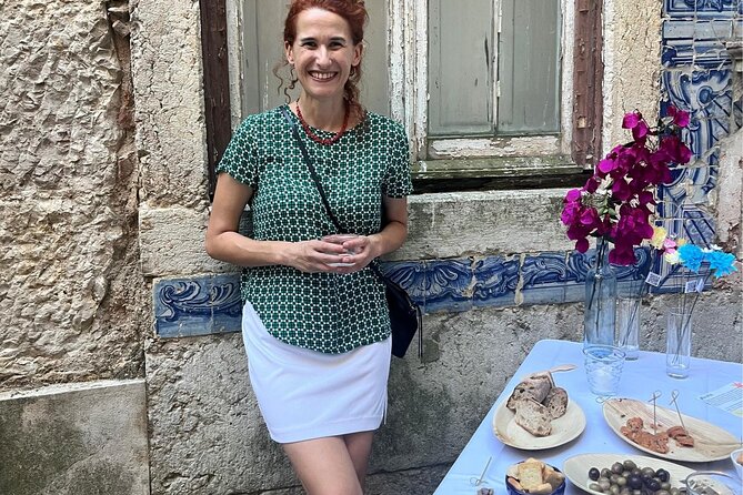 Private Portuguese Home Cooking Class in Lisbon with Defne - Why a Lisbon home kitchen feels more real than a cooking show