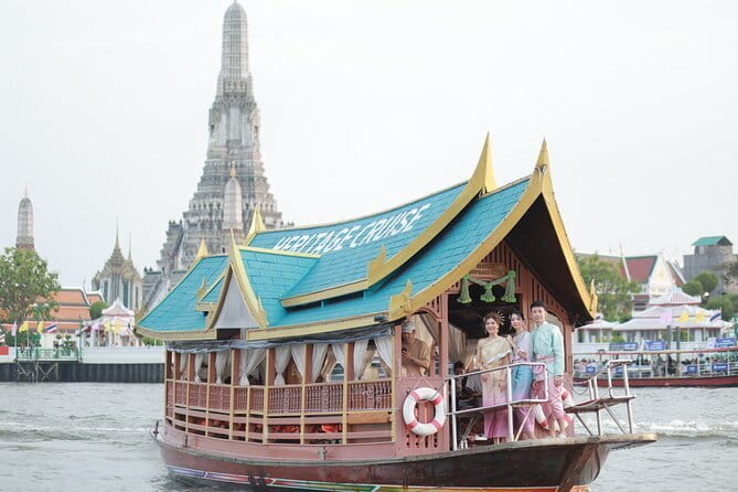 Private Tour: Grand Palace,Wat Phra Kaew, Museum&Cooking Class - Private transportation and what it changes in your day