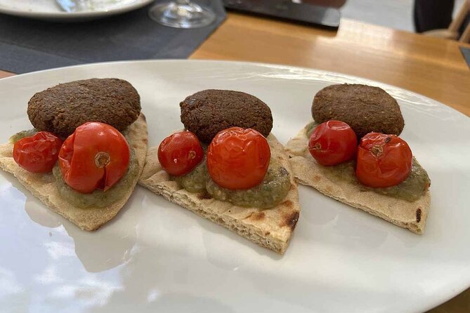 Private Tour: Santorini Cooking Class and Wine-Tasting Tour - How the 6-hour schedule works (and why timing matters)