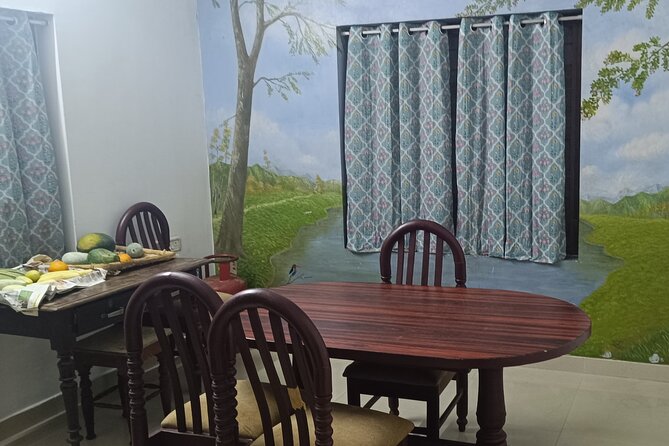 Private Traditional Home Cooking Class in Kochi with Archana - Enter Archana’s Kochi kitchen and get cooking fast