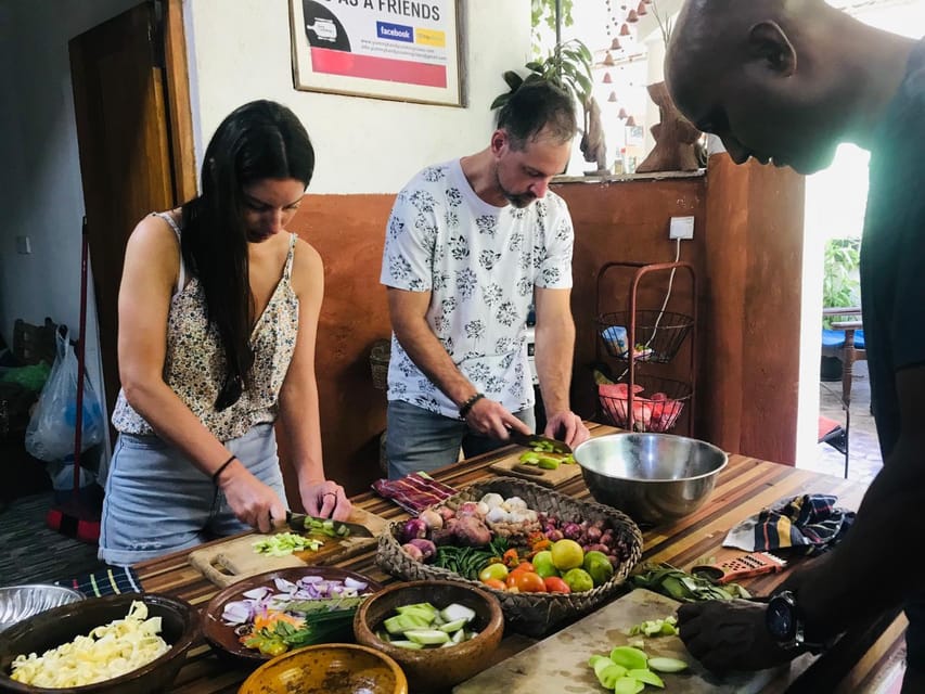 Private Traditional Sri Lankan Cooking Class in Kandy - Cooking Sri Lankan Classics: Lentils, Jackfruit Curry, and Friends
