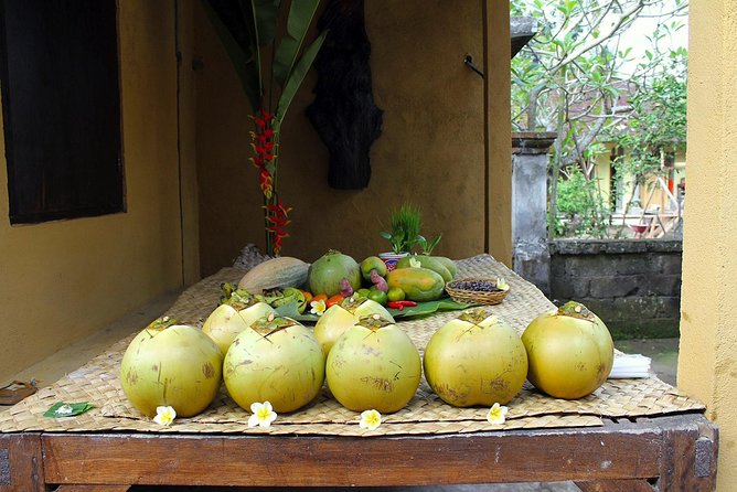 PRIVATE Ubud Market Tour & Balinese Cooking Class with Putu - Door-to-door private transfers in Ubud: small comfort, big payoff