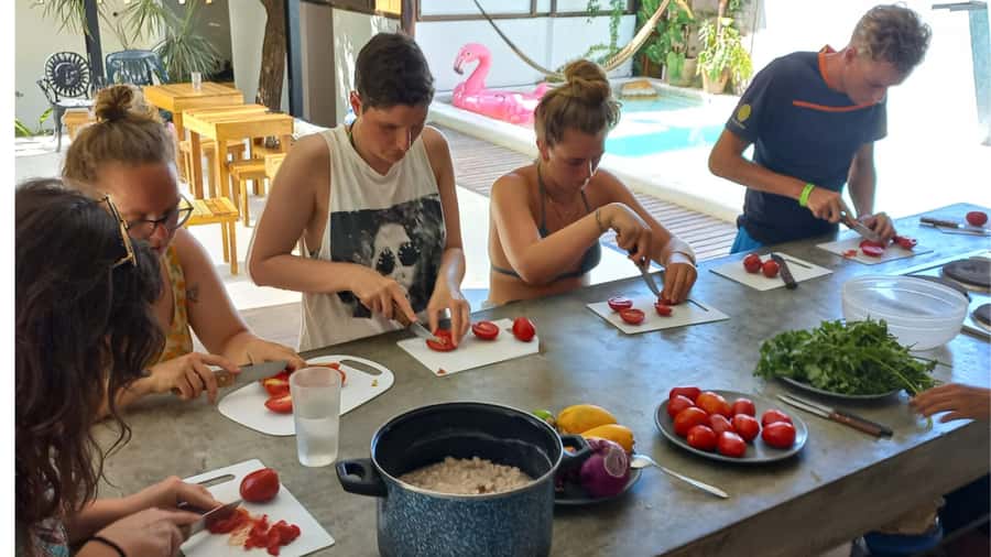 Puerto Escondido: Mexican Cooking Class, enjoy mexican food - Handmade Tortillas First: Tacos, Guacamole, and Sopes