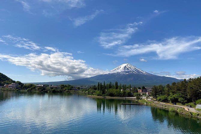 Ramen Cooking Class at Lake Kawaguchiko (Short Course) - Step 4: Toppings, chasiu, and eating with a Mt. Fuji view
