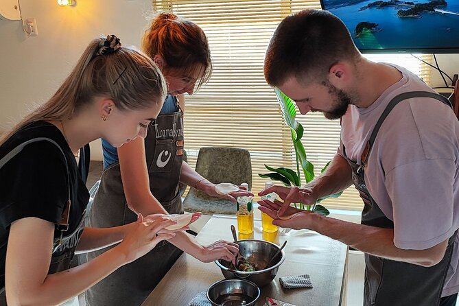 Ramen & Dumpling Cooking in Tokyo with Chef/Vegan possible - Small group energy: why the class stays relaxed