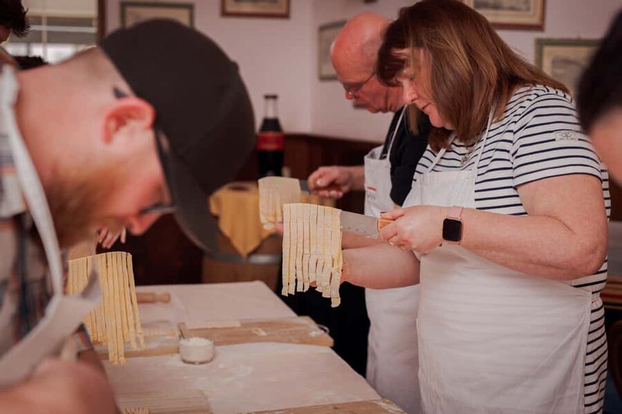 Ravioli Cooking Class in Rome - Piazza Navona - The instructor and the small-group feel (why it lands well)