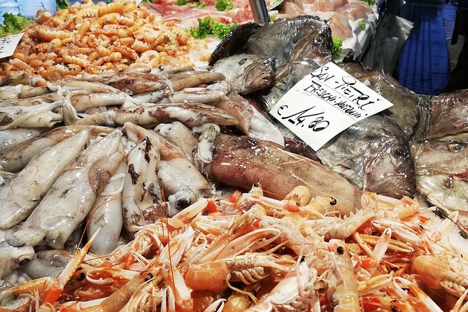 Rialto Market & Seafood Cooking Class in Murano - Murano at the other end of the water: vaporetto to the cooking kitchen