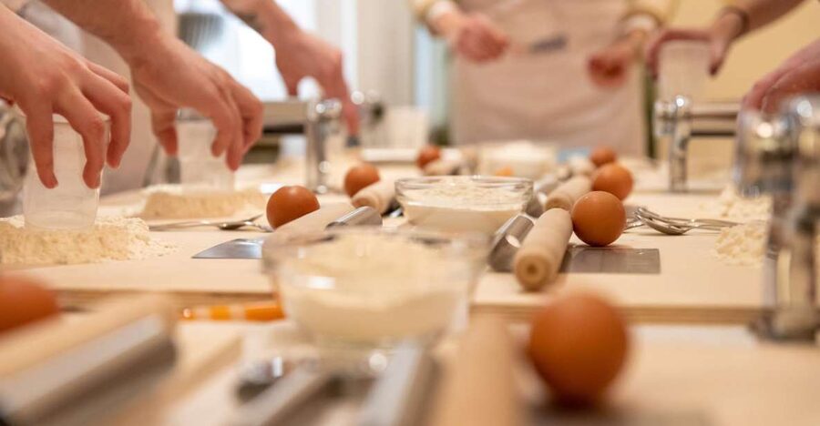 Rimini: Pasta & Tiramisu Cooking Class at a Local's Home - What you actually cook: sfoglia and two pasta recipes