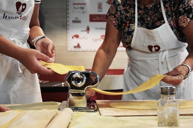 Rome Cooking Class: Fresh Pasta Two Ways & Tiramisu with wine - Aperitivo First: Spritz and Roman-Style Chips
