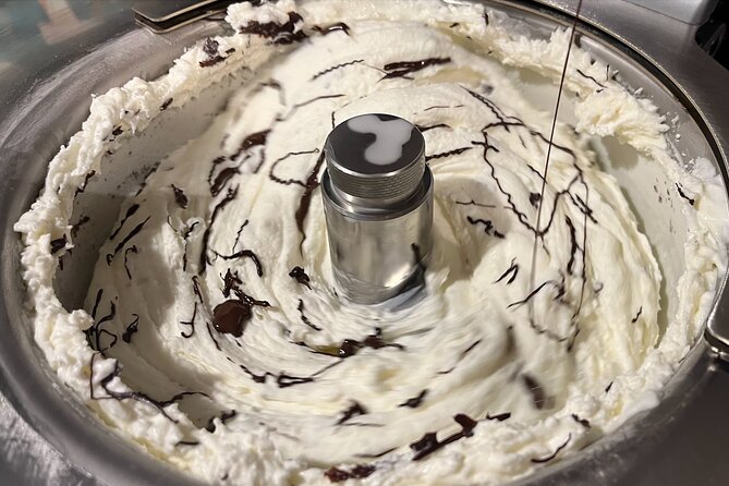 Rome Cooking Class: Gelato and Fettuccine Small Group Experience - Inside the Rome Gelato and Fettuccine Class (What you do and what you eat)