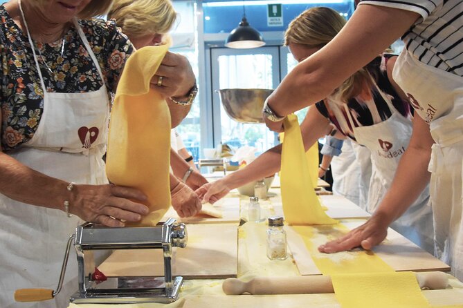 Rome Cooking Class: Gelato and Fettuccine Small Group Experience - Small group size: why it feels easier than bigger cooking classes