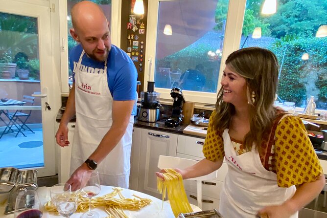 Rome : Cooking Class in a Real Roman Home in Trastevere - Eating Together: The Part That Turns Cooking Into a Memory