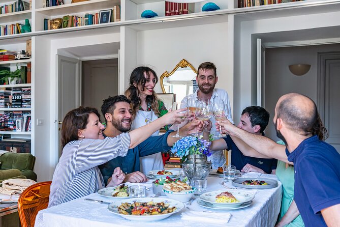 Rome Cooking Class: Make 3 Italian Dishes in Trastevere - Wine, eating together, and why the meal feels different