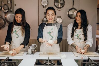 Rome Cooking Class: Make Pasta, Dine & Drink Wine With Local Chef - Aperitivo With Prosecco: The Friendly Kickoff