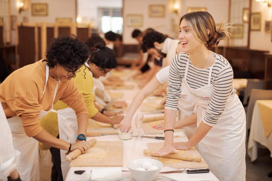 Rome: Fettuccine Pasta Cooking Class in Rome's City Center - While You Cook, Staff Handles the Sauce: How That Part Works