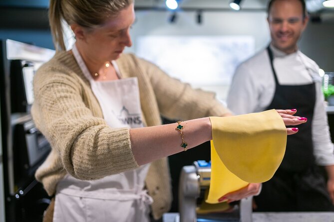 Rome: Hands-On Pasta & Gelato Cooking Class in the City’s Heart - Where You Meet in Rome and How the Class Starts