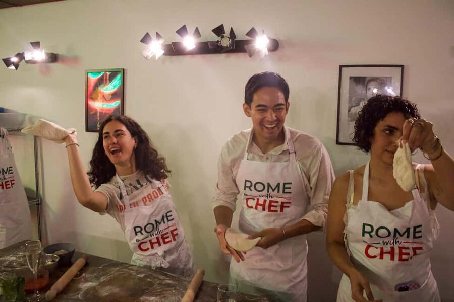 Rome: Hands-On Pizza Cooking Class with Spritz Mixology - Key things to love about this Colosseum-area class