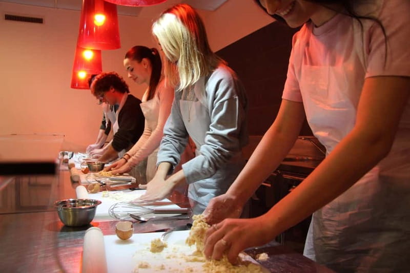 Rome: Lasagna, Fettuccine Pasta & Tiramisu Cooking Class - The chef energy: learning with Sheva (and plenty of laughs)