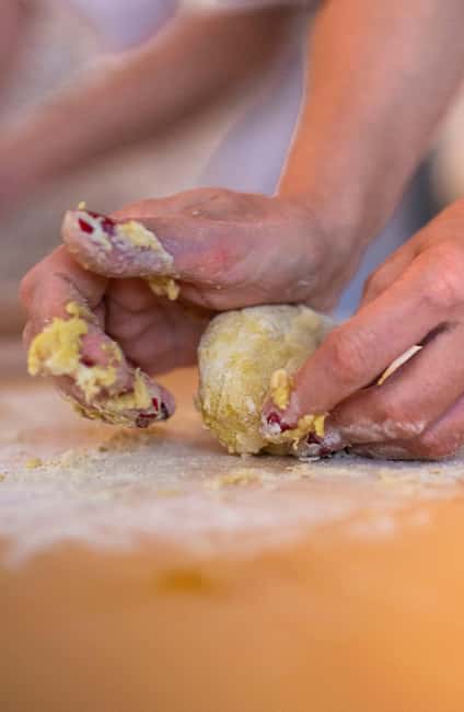 Rome: pasta and tiramisu cooking class in the city center - Fresh pasta basics: fettuccine, tagliatelle, and tagliolini