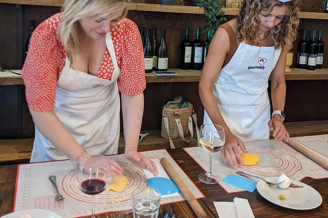 Rome: Pasta Cooking Class, Dinner & Wine in Authentic Restaurant - Two sauces you’ll actually remember: cacio e pepe and amatriciana