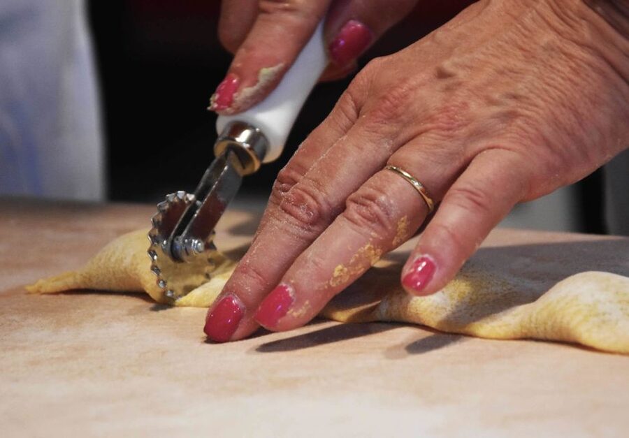 Rome: Pasta, Ravioli, and Tiramisu Cooking Class with Wine - Who should book this class (and who might not)