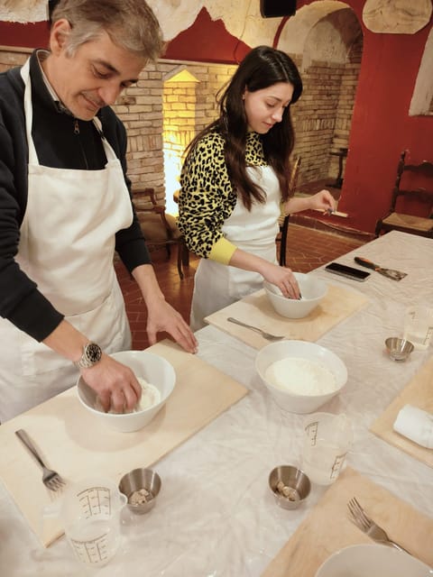 Rome: Pasta & Tiramisu Cooking Class near the Spanish Steps - Practical Tips That Make Your Night Easier
